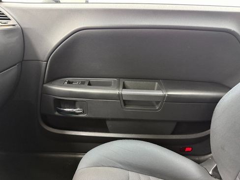 Used 2013 Dodge Challenger R/T image 22