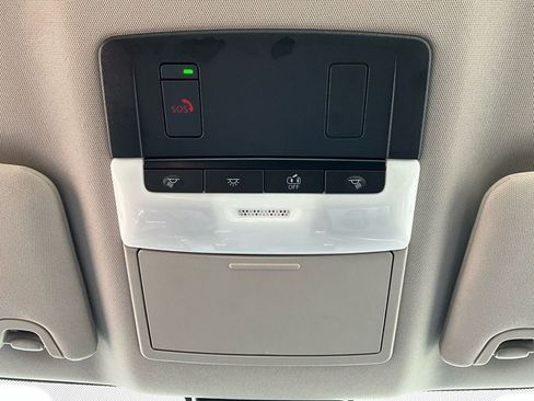 Used 2025 Nissan Altima 2.5 SV image 17