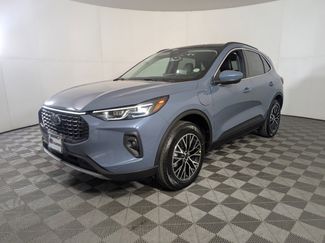 New 2025 Ford Escape SE w/ PHEV Premium Package video 3