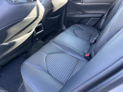 Used 2023 Toyota Camry SE image 19
