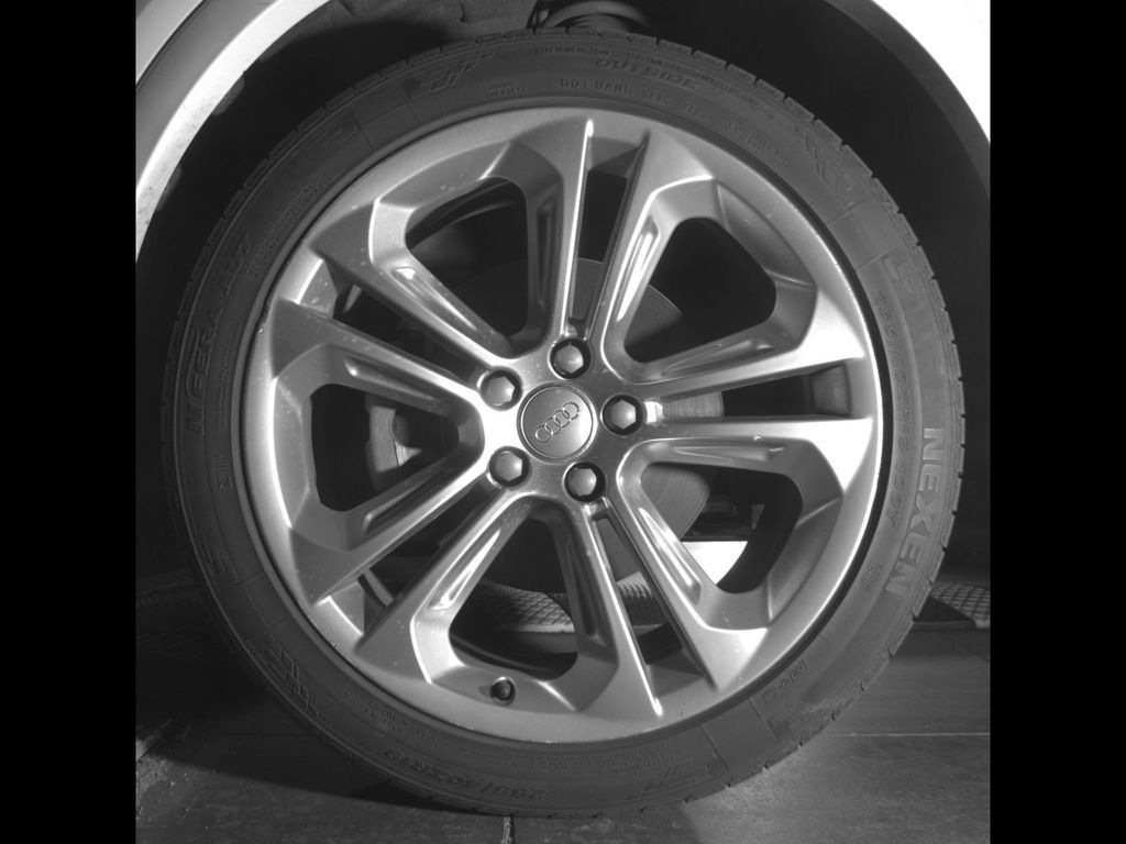 Used 2018 Audi Q3 2.0T Premium Plus AWD/4WD image 9