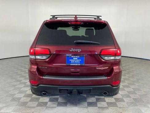 Used 2017 Jeep Grand Cherokee Trailhawk AWD/4WD image 21