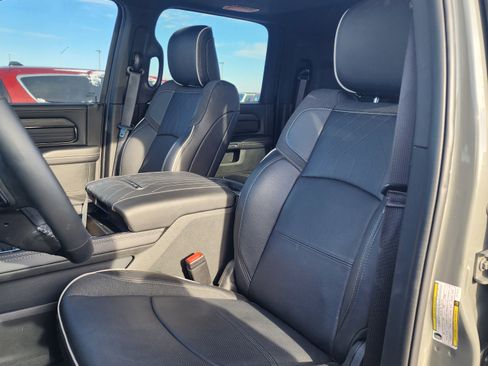 Used 2026 RAM 3500 Limited image 9