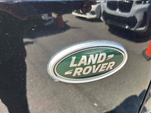 Used 2022 Land Rover Range Rover Velar S AWD/4WD image 23