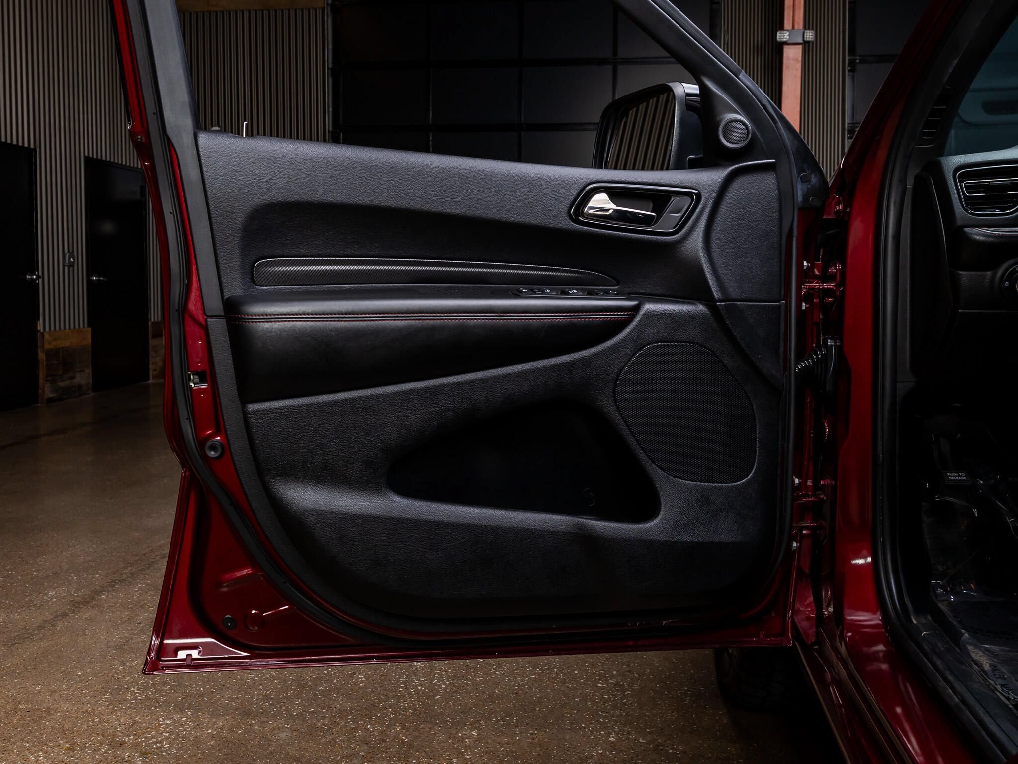 Used 2023 Dodge Durango GT w/ Blacktop Package RWD image 32