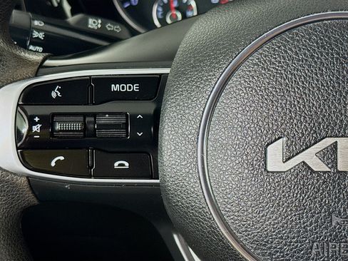 Used 2022 Kia K5 LXS FWD image 11