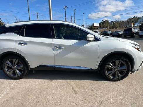 Used 2020 Nissan Murano Platinum image 7