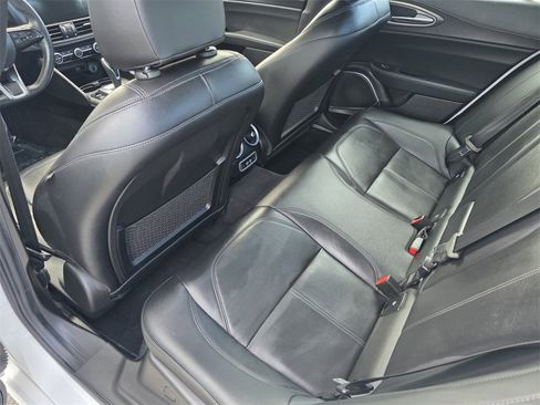 Used 2023 Alfa Romeo Giulia Ti image 34