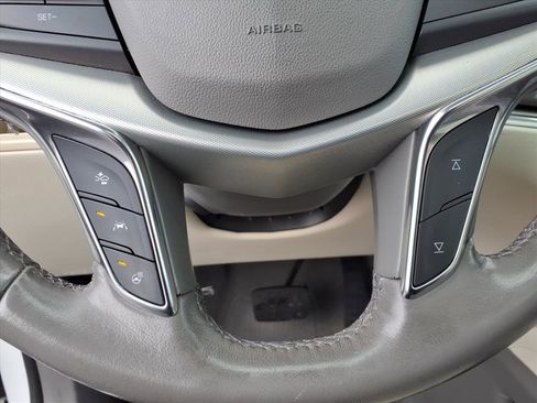 Certified 2022 Cadillac XT5 Premium Luxury image 27