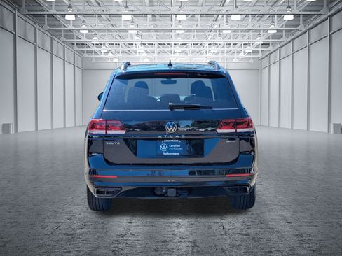 Certified 2023 Volkswagen Atlas SEL R-Line AWD/4WD image 4