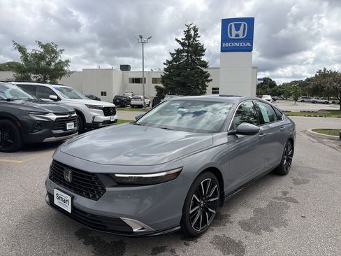 Used 2025 Honda Accord Touring image 33