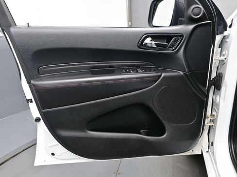 Used 2022 Dodge Durango R/T w/ Blacktop Package image 9