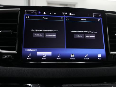 Used 2024 Chrysler Pacifica Touring-L FWD image 45