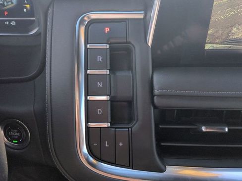 Used 2024 Chevrolet Tahoe LT image 17