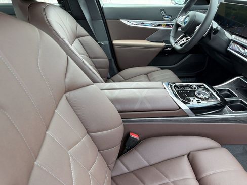 New 2026 BMW 750e xDrive w/ Executive Package AWD/4WD image 31