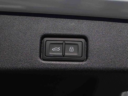 New 2025 Audi Q5 Premium Plus image 37