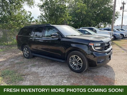 Used 2025 Ford Expedition Max Active AWD/4WD image 1