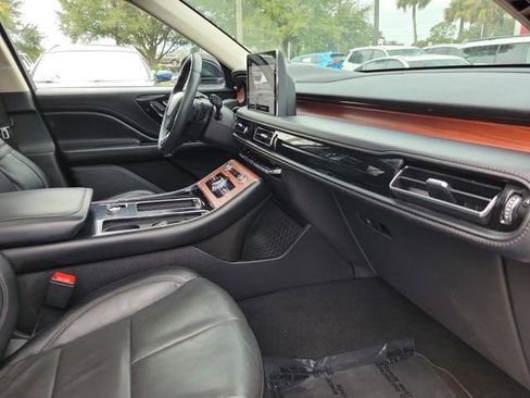 Used 2024 Lincoln Aviator Reserve image 32