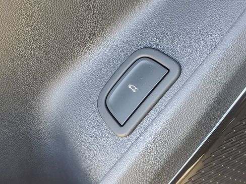 Used 2024 GMC Acadia AT4 w/ LPO, Floor Liner Package AWD/4WD image 20