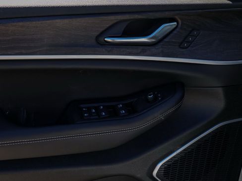 New 2026 Jeep Grand Cherokee L Limited w/ Limited Altitude Package image 24