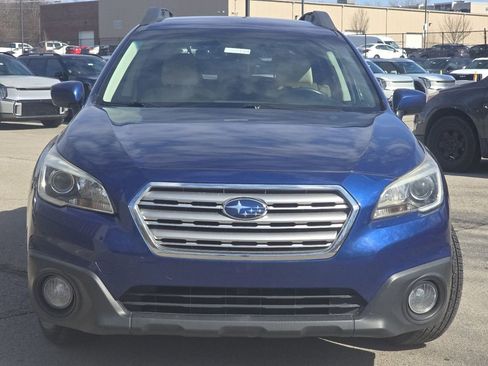Used 2017 Subaru Outback 2.5i Premium image 10