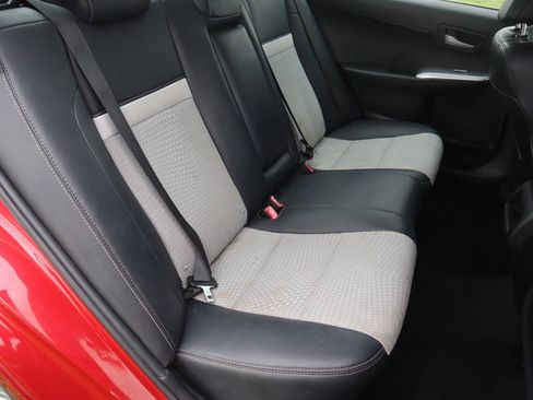 Used 2014 Toyota Camry SE FWD image 13