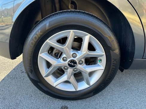 Used 2023 Kia Soul S image 32