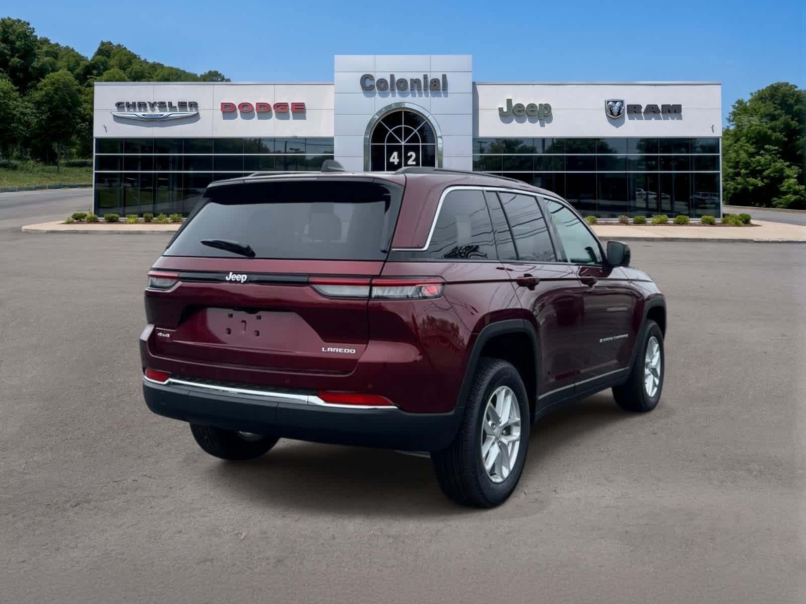 New 2026 Jeep Grand Cherokee Laredo AWD/4WD image 6