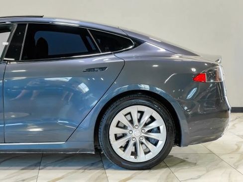 Used 2018 Tesla Model S 100D AWD/4WD image 17
