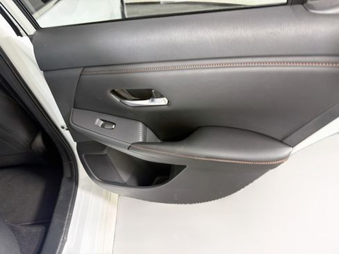 Used 2023 Nissan Sentra SR w/ Midnight Edition Package FWD image 28