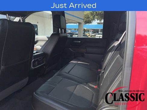 Used 2020 Chevrolet Silverado 3500 High Country w/ Technology Package image 32