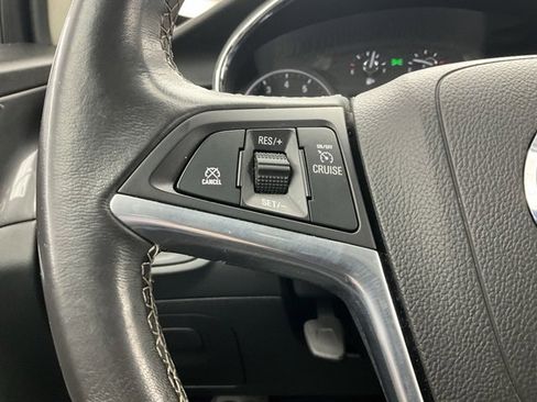 Used 2022 Buick Encore Preferred image 17