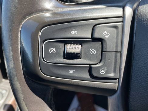 Used 2019 GMC Sierra 1500 Denali w/ Driver Alert Package II AWD/4WD image 17