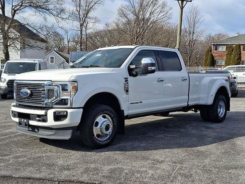 Used 2022 Ford F350 Platinum image 3