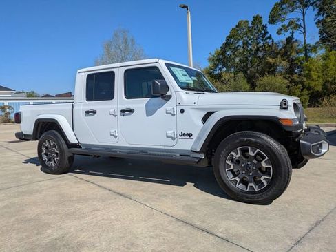 New 2026 Jeep Gladiator Mojave AWD/4WD image 2