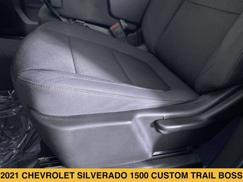 Certified 2021 Chevrolet Silverado 1500 Custom Trail Boss w/ Safety Confidence Package AWD/4WD image 8