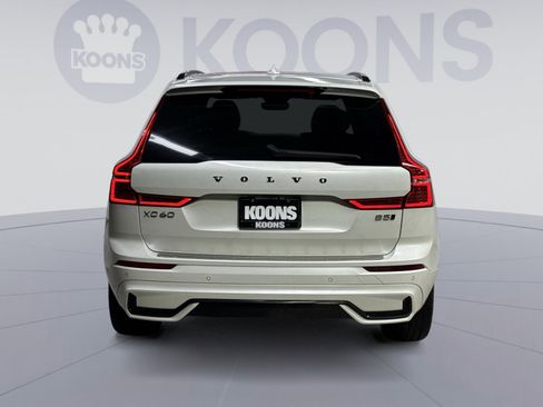 Used 2023 Volvo XC60 B5 Plus w/ Climate Package image 11