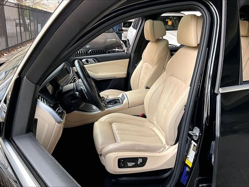 Used 2022 BMW X5 sDrive40i w/ Premium Package image 8