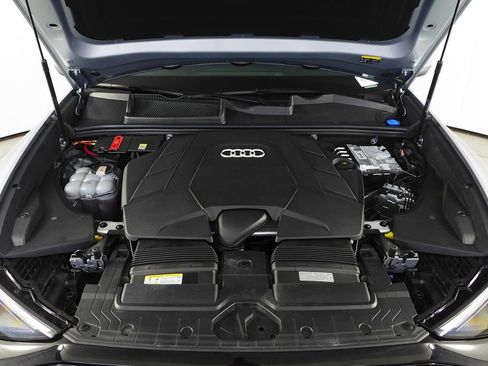Used 2024 Audi Q8 Premium Plus w/ Premium Plus Package AWD/4WD image 6