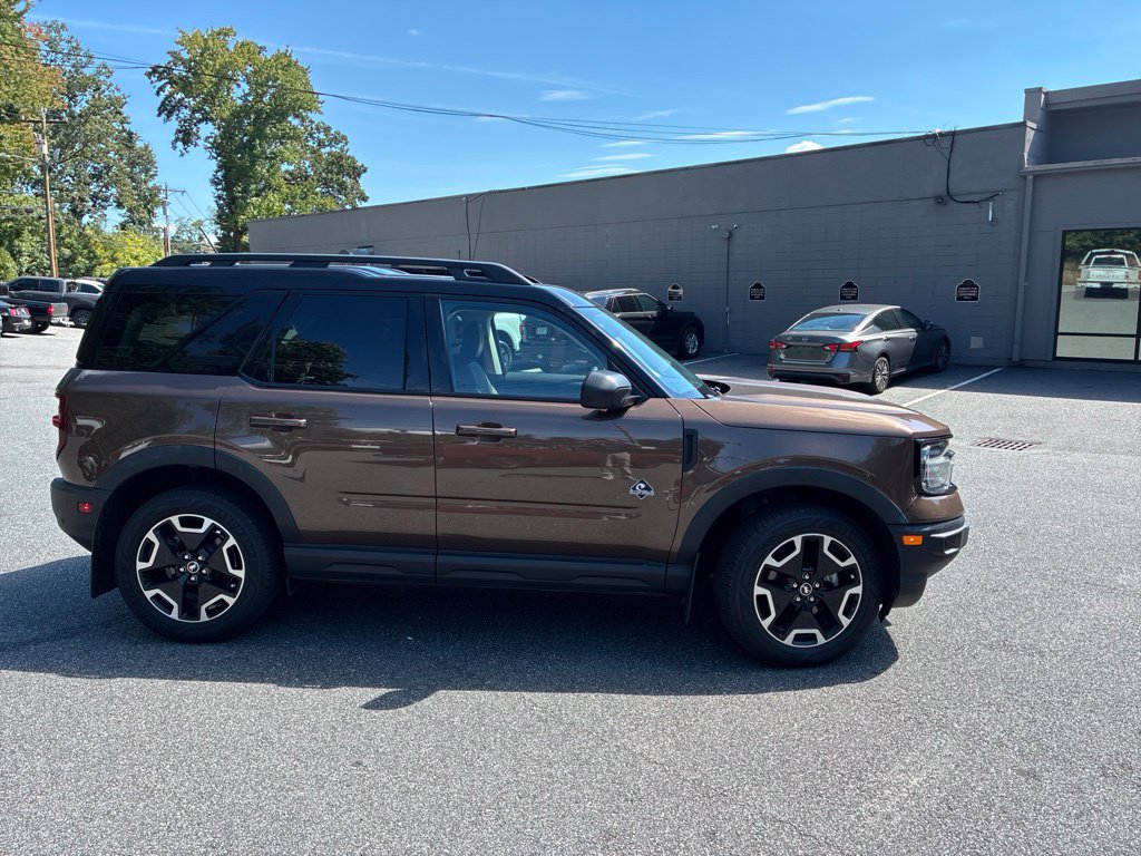 Used 2022 Ford Bronco Sport Outer Banks w/ Tech Package AWD/4WD image 20