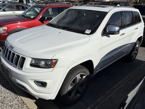 Used 2014 Jeep Grand Cherokee Overland AWD/4WD image 2