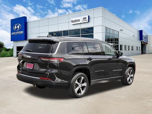 Used 2023 Jeep Grand Cherokee L Limited w/ Trailer Tow Group (B) AWD/4WD image 5