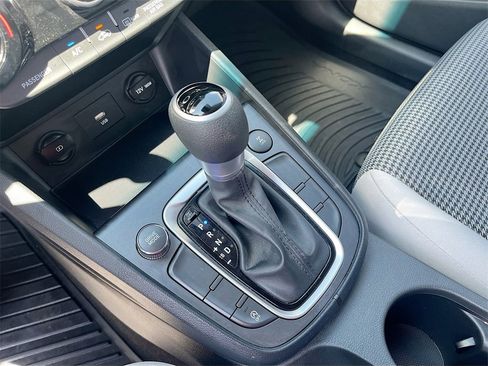 Used 2023 Hyundai Kona SE image 16