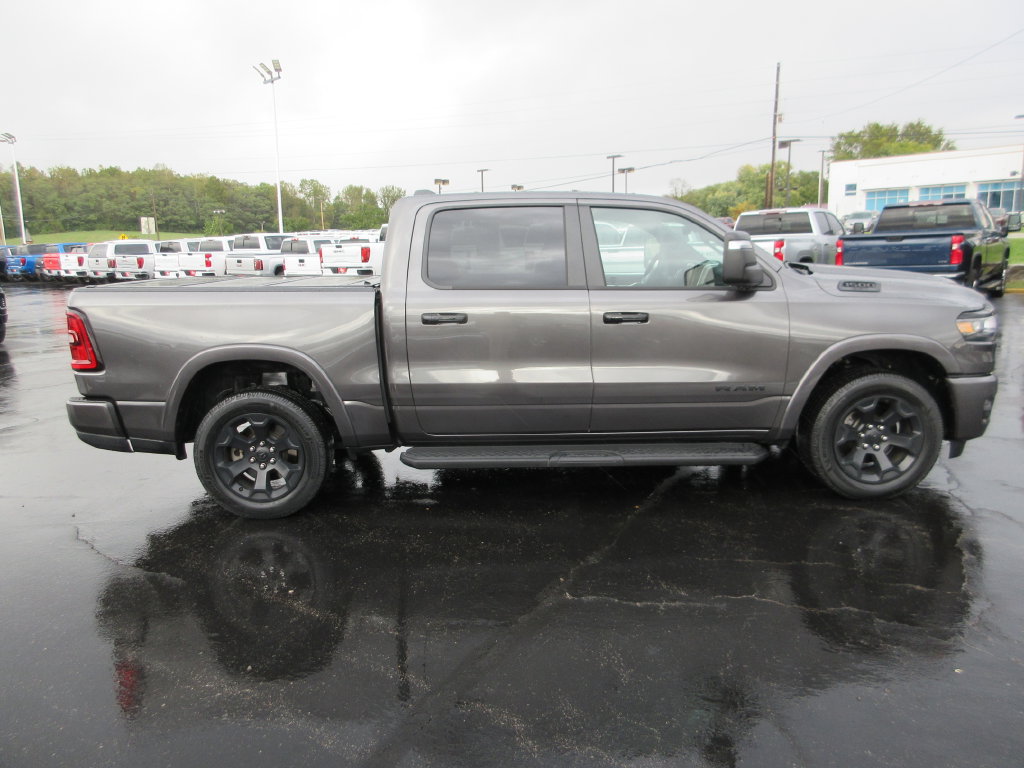 Used 2025 RAM 1500 Big Horn AWD/4WD image 5