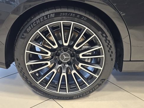 New 2026 Mercedes-Benz E 53 AMG e 4MATIC Sedan image 8