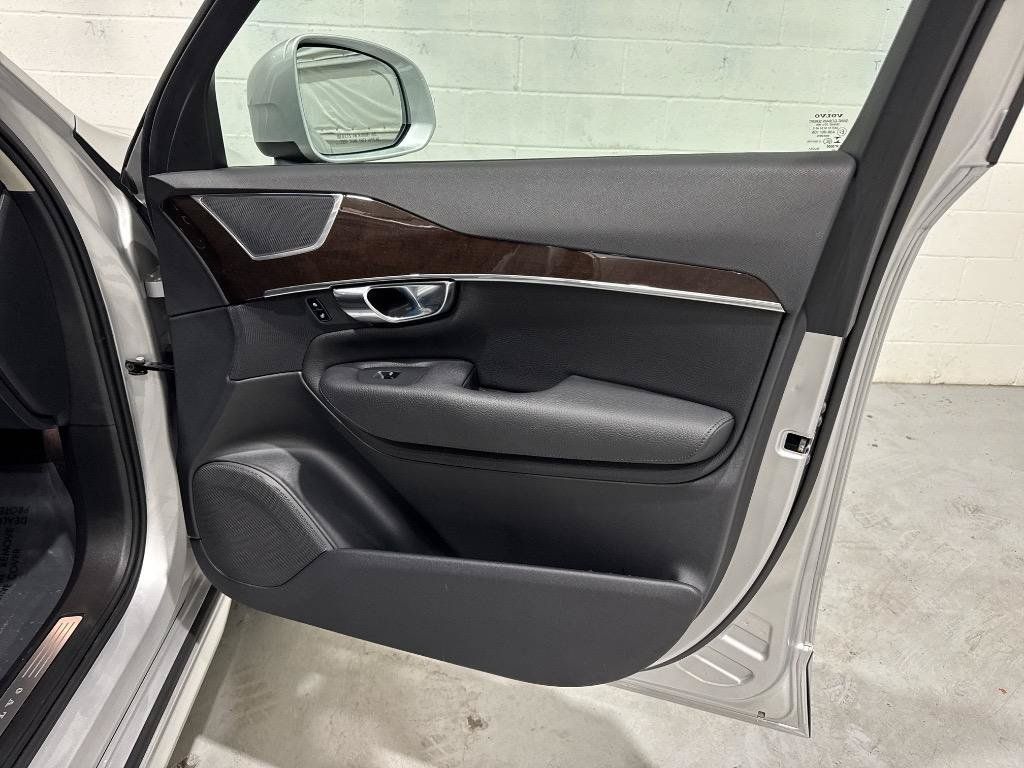 Used 2019 Volvo XC90 T6 Momentum w/ Protection Package AWD/4WD image 51