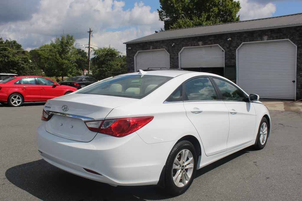 Used 2013 Hyundai Sonata GLS w/ Popular Equipment Pkg FWD image 5