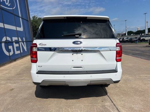 Used 2019 Ford Expedition XLT w/ Equipment Group 202A RWD image 7
