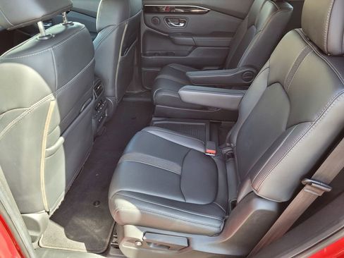 Used 2024 Honda Pilot EX-L image 11