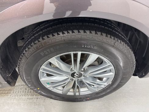 Used 2024 INFINITI QX80 Luxe image 11